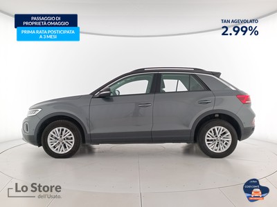 3 - Volkswagen T-Roc eschini auto