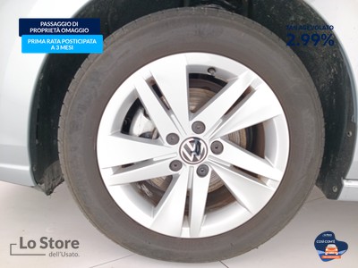 8 - Volkswagen Golf eschini auto