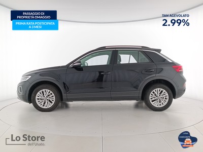 3 - Volkswagen T-Roc eschini auto