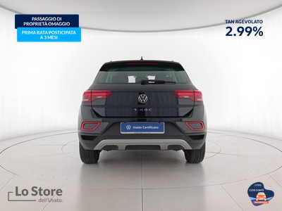 5 - Volkswagen T-Roc eschini auto
