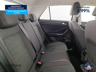 9 - Volkswagen T-Roc eschini auto