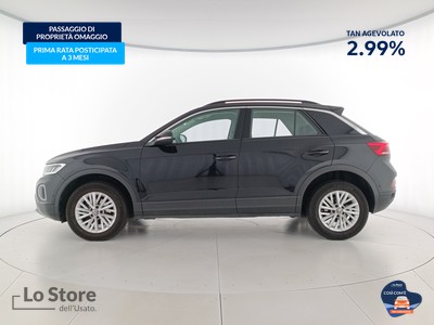 3 - Volkswagen T-Roc eschini auto