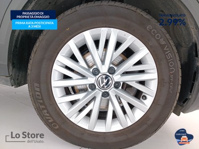 8 - Volkswagen T-Roc eschini auto