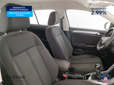 10 - Volkswagen T-Roc eschini auto