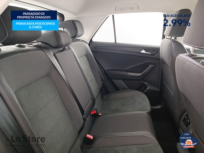 9 - Volkswagen T-Roc eschini auto