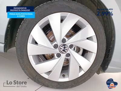 8 - Volkswagen Golf eschini auto