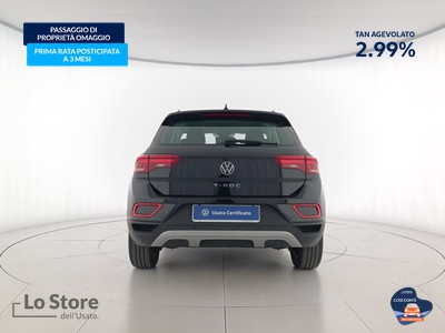 5 - Volkswagen T-Roc eschini auto