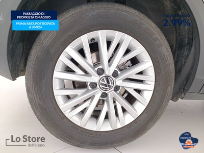 8 - Volkswagen T-Roc eschini auto