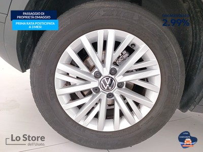 8 - Volkswagen T-Roc eschini auto