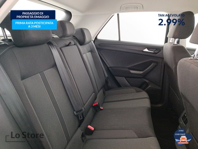 9 - Volkswagen T-Roc eschini auto
