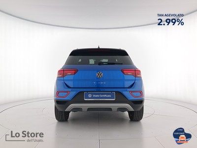 5 - Volkswagen T-Roc eschini auto