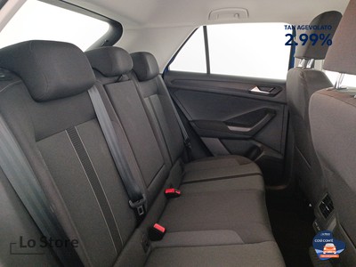 9 - Volkswagen T-Roc eschini auto