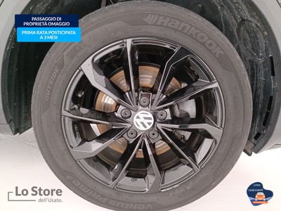 8 - Volkswagen T-Roc eschini auto