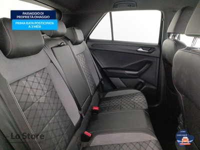 9 - Volkswagen T-Roc eschini auto