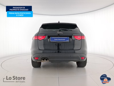 5 - Jaguar F-Pace eschini auto