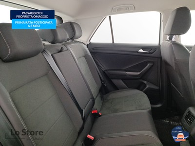 9 - Volkswagen T-Roc eschini auto