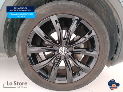 8 - Volkswagen T-Roc eschini auto