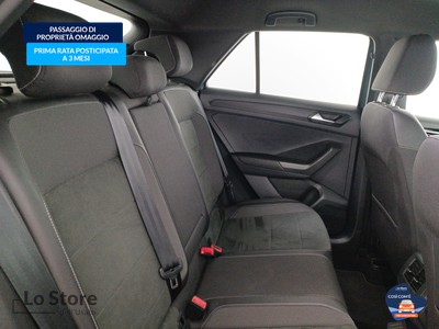 9 - Volkswagen T-Roc eschini auto