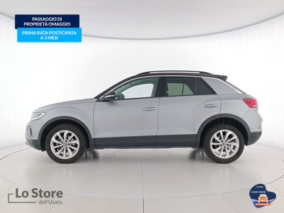 3 - Volkswagen T-Roc eschini auto