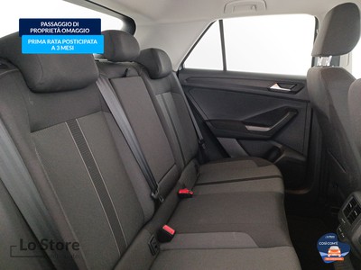 9 - Volkswagen T-Roc eschini auto