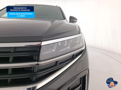 7 - Volkswagen Touareg eschini auto