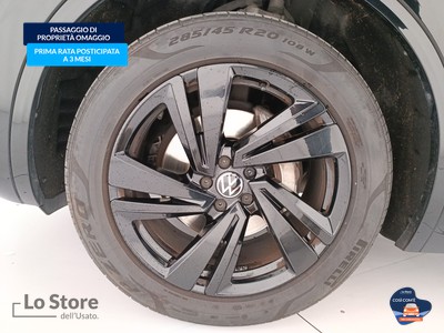 8 - Volkswagen Touareg eschini auto