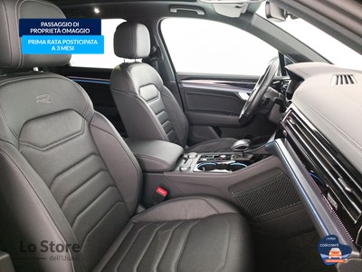 10 - Volkswagen Touareg eschini auto