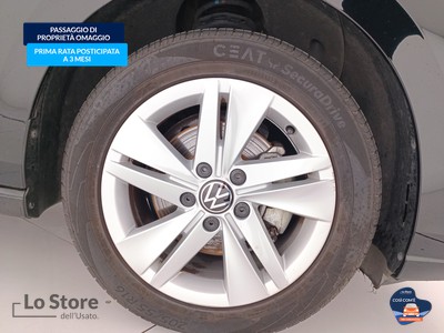 8 - Volkswagen Golf eschini auto