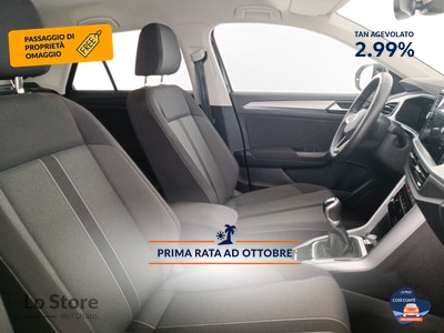 10 - Volkswagen T-Roc eschini auto