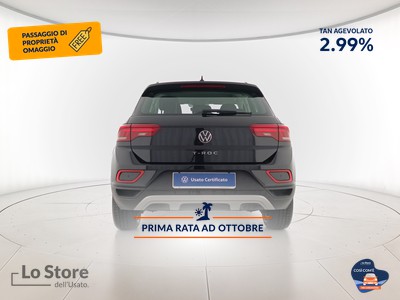 5 - Volkswagen T-Roc eschini auto