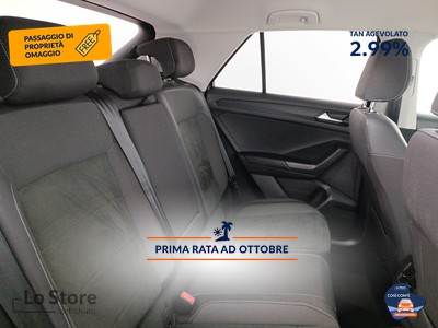 9 - Volkswagen T-Roc eschini auto