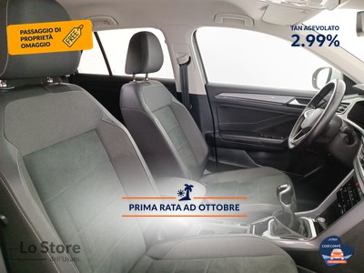 10 - Volkswagen T-Roc eschini auto