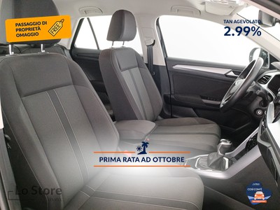 10 - Volkswagen T-Roc eschini auto