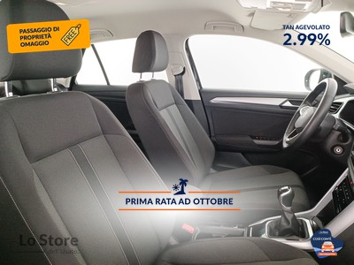 10 - Volkswagen T-Roc eschini auto