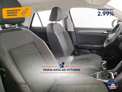 10 - Volkswagen T-Roc eschini auto