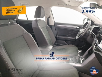 10 - Volkswagen T-Roc eschini auto