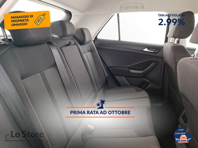 9 - Volkswagen T-Roc eschini auto