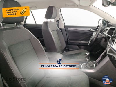 10 - Volkswagen T-Roc eschini auto