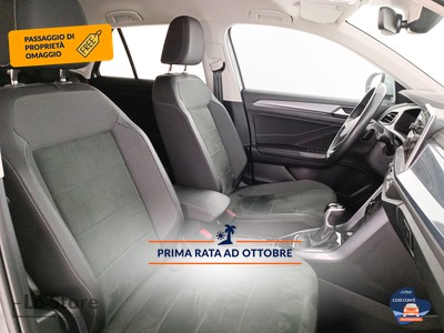 10 - Volkswagen T-Roc eschini auto