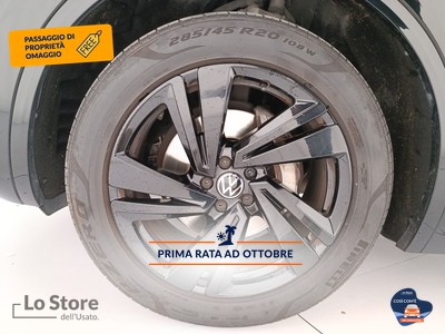 8 - Volkswagen Touareg eschini auto