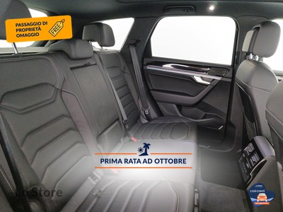 9 - Volkswagen Touareg eschini auto