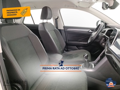 10 - Volkswagen T-Roc eschini auto