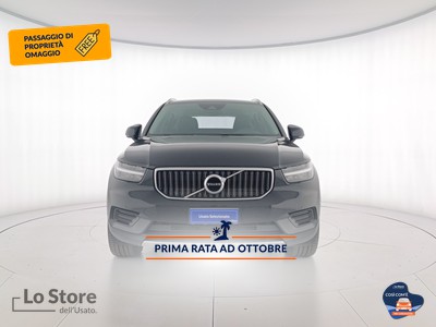 2 - Volvo XC40 eschini auto