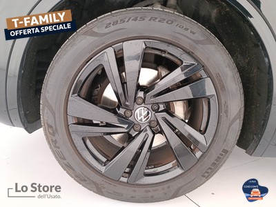 8 - Volkswagen Touareg eschini auto