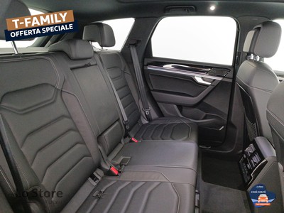 9 - Volkswagen Touareg eschini auto