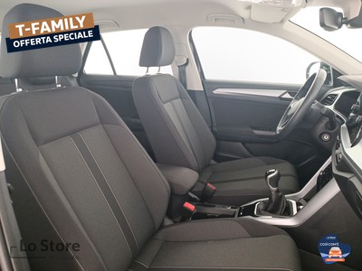 10 - Volkswagen T-Roc eschini auto