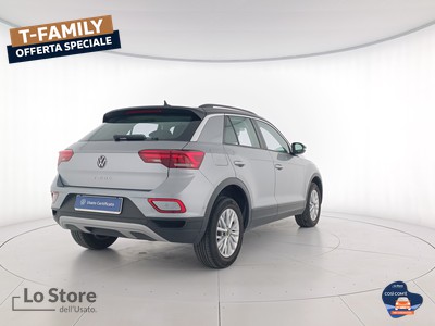 4 - Volkswagen T-Roc eschini auto