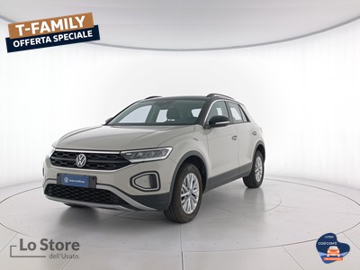 1 - Volkswagen T-Roc eschini auto
