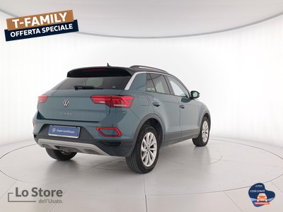 4 - Volkswagen T-Roc eschini auto