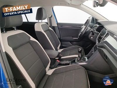 10 - Volkswagen T-Roc eschini auto